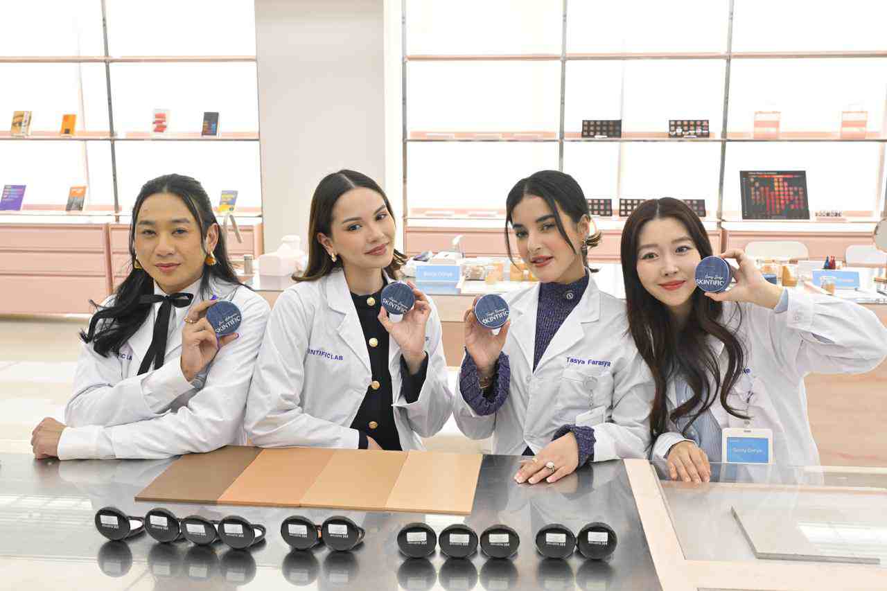 Menjelajahi Inovasi Teknologi Skintific KOL Indonesia Saksikan Inovasi di Laboratorium R&D Korea