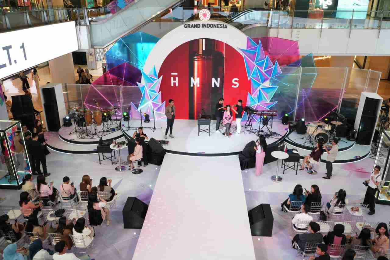 HMNS Secara Eksklusif Rilis Nourishing Hair Perfume di Perayaan 16th Anniversary di Grand Indonesia