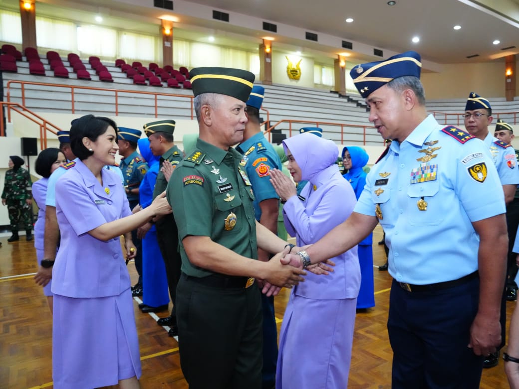 Mabes TNI Gelar Upacara Kenaikan Pangkat 76 Perwira Tinggi TNI