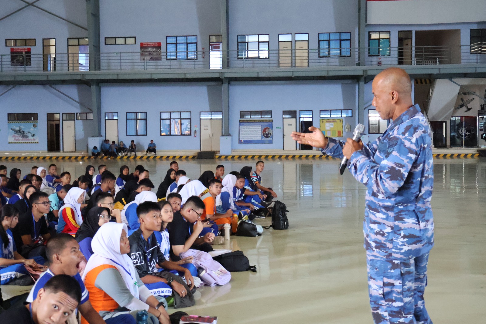 Lanud Sultan Hasanuddin Bekali Siswa Baru SMA Angkasa Pendidikan Karakter dan Wawasan Kebangsaan