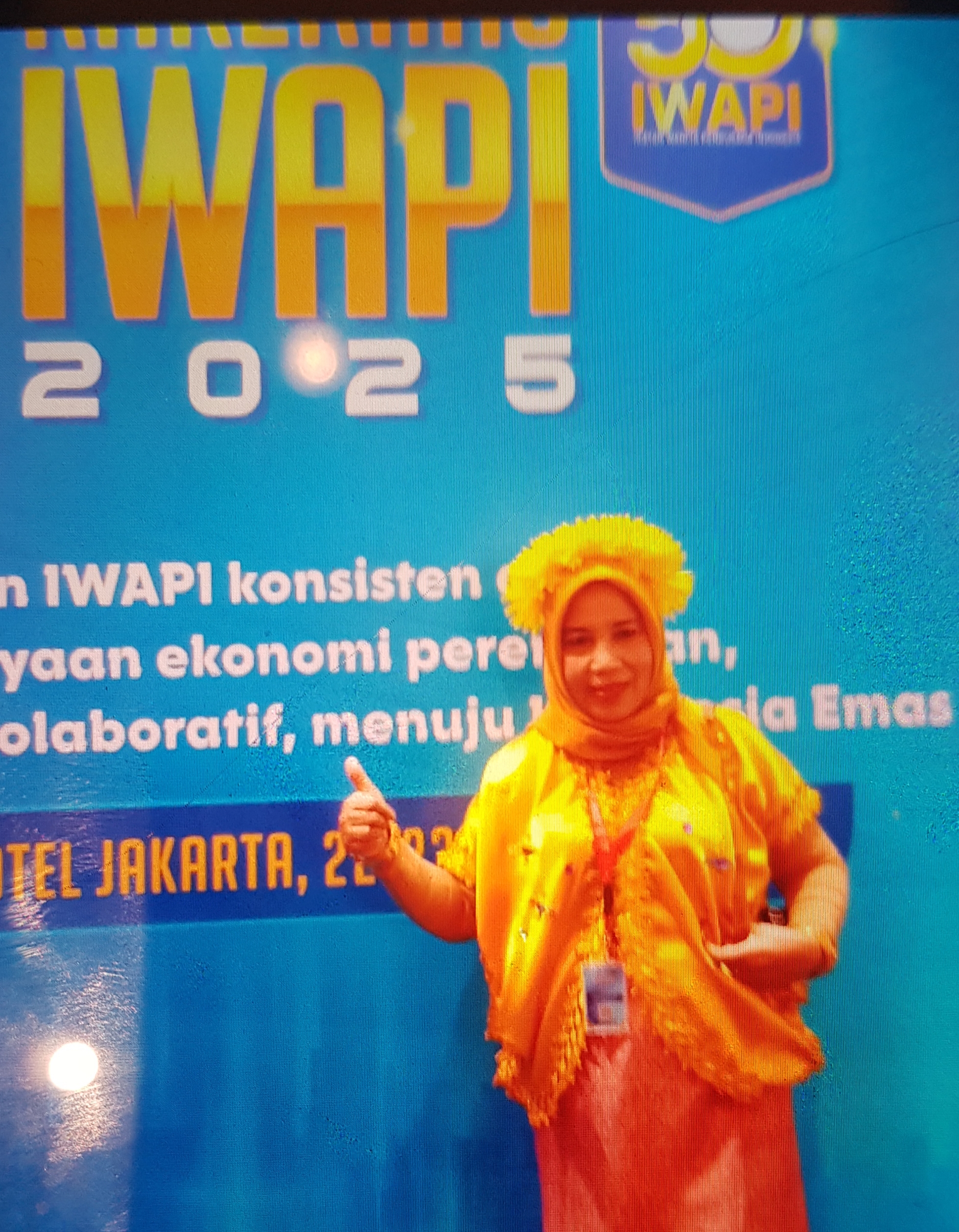 Ketua IWAPI Kabupaten Bima : Sinergi Pemerintah dan IWAPI Bima Jadi Tonggak Baru Kebangkitan Ekonomi Perempuan Daerah Ketua IWAPI Kabupaten Bima : Sinergi Pemerintah dan IWAPI Bima Jadi Tonggak Baru Kebangkitan Ekonomi Perempuan Daerah