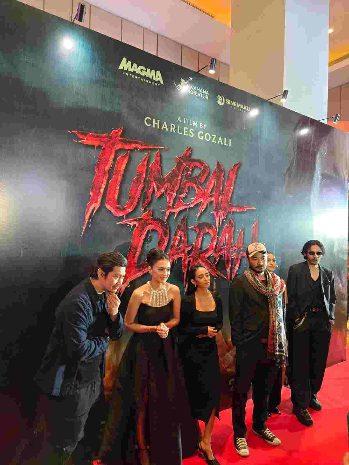 Gala Premiere & Press Conference Tumbal Darah: Gebrakan Baru Horor-Action Indonesia, Banjir Teriakan dan Pujian! Gala Premiere & Press Conference Tumbal Darah: Gebrakan Baru Horor-Action Indonesia, Banjir Teriakan dan Pujian!