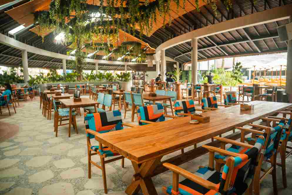 Atlas Beach House mengenalkan konsep Bath House menarik di Bali