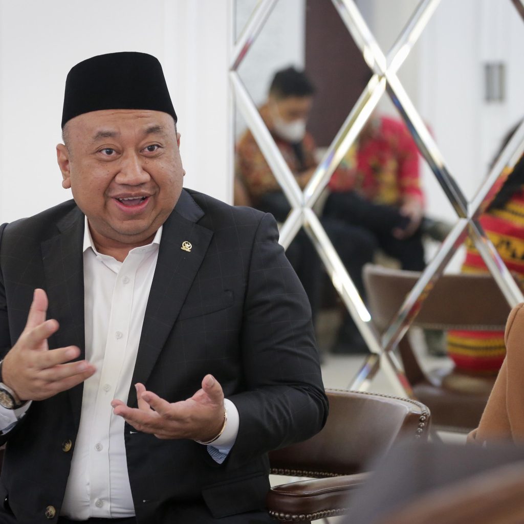 Titik Balik Biru Langit: Lalu Hardian Irfan dan Momentum Kemenangan PKB*