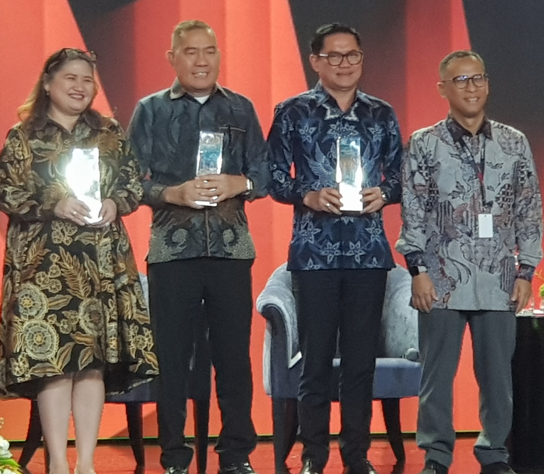 Dominggus Bandi Kepala Riset & Inovasi Sumba Timur : Inovasi Terus Bergulir & Berkolaborasi Dominggus Bandi Kepala Riset & Inovasi Sumba Timur : Inovasi Terus Bergulir & Berkolaborasi