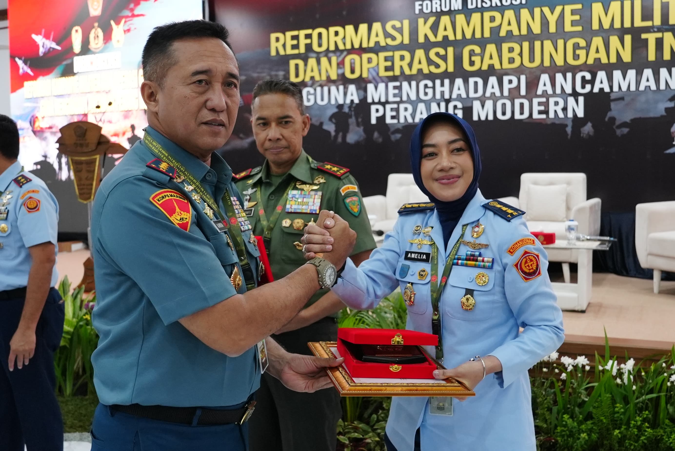 Asops Panglima TNI Buka Forum Diskusi Reformasi Kampanye Militer dan Operasi Gabungan TNI Asops Panglima TNI Buka Forum Diskusi Reformasi Kampanye Militer dan Operasi Gabungan TNI