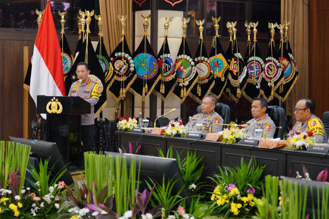 Rilis Akhir Tahun 2025 Polri Senantiasa Hadir Membantu Menyukseskan Program Pemerintah