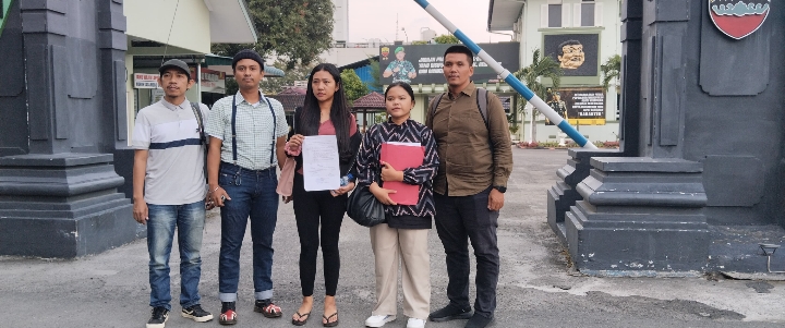 Lenny Damanik dan Eva Meliani Pasaribu Ajukan Permohonan Uji Materiil UU Peradilan Militer ke MK Lenny Damanik dan Eva Meliani Pasaribu Ajukan Permohonan Uji Materiil UU Peradilan Militer ke MK