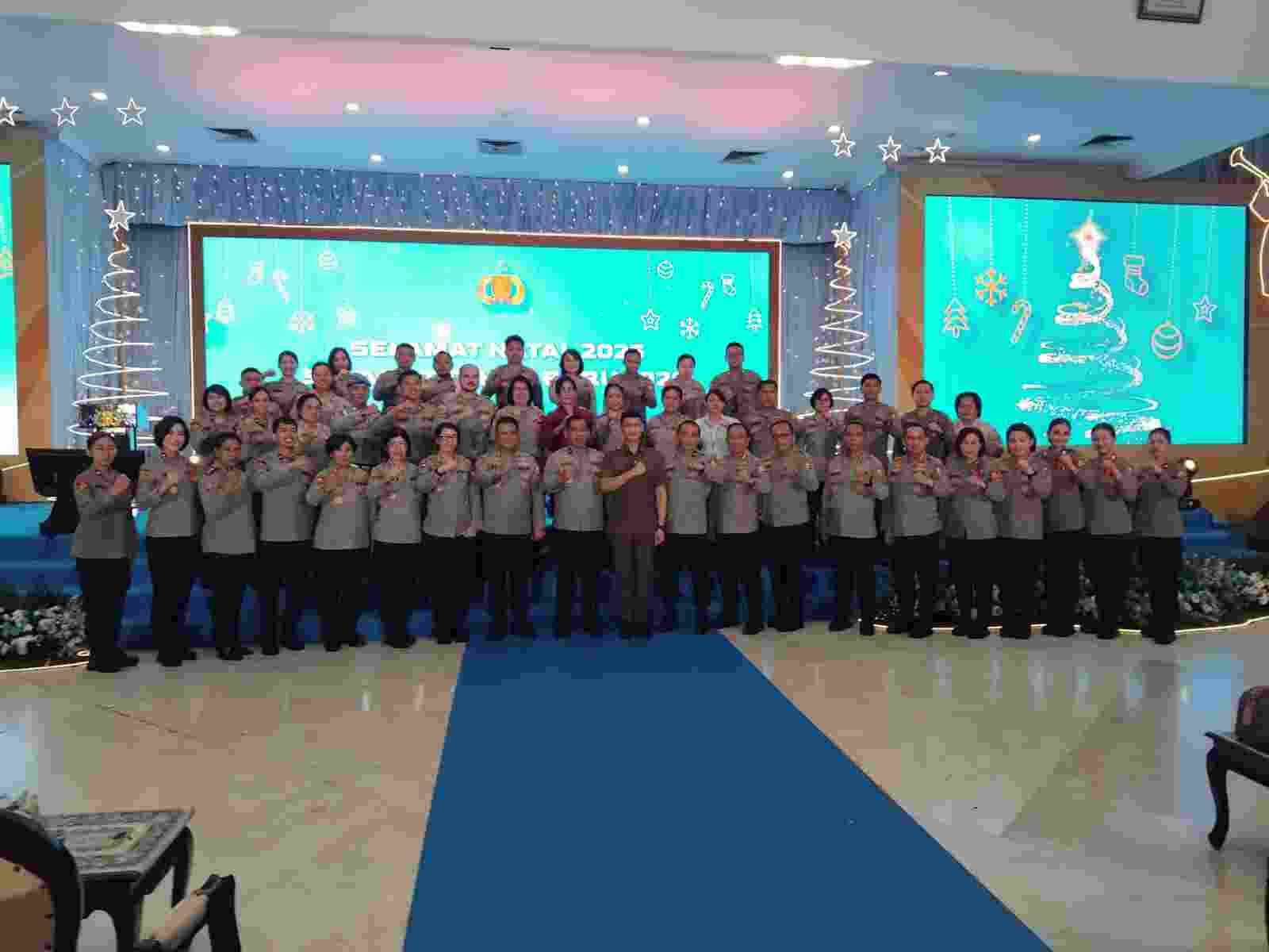 Mabes Polri Melaksanakan Ibadah dan Perayaan Natal 2025
