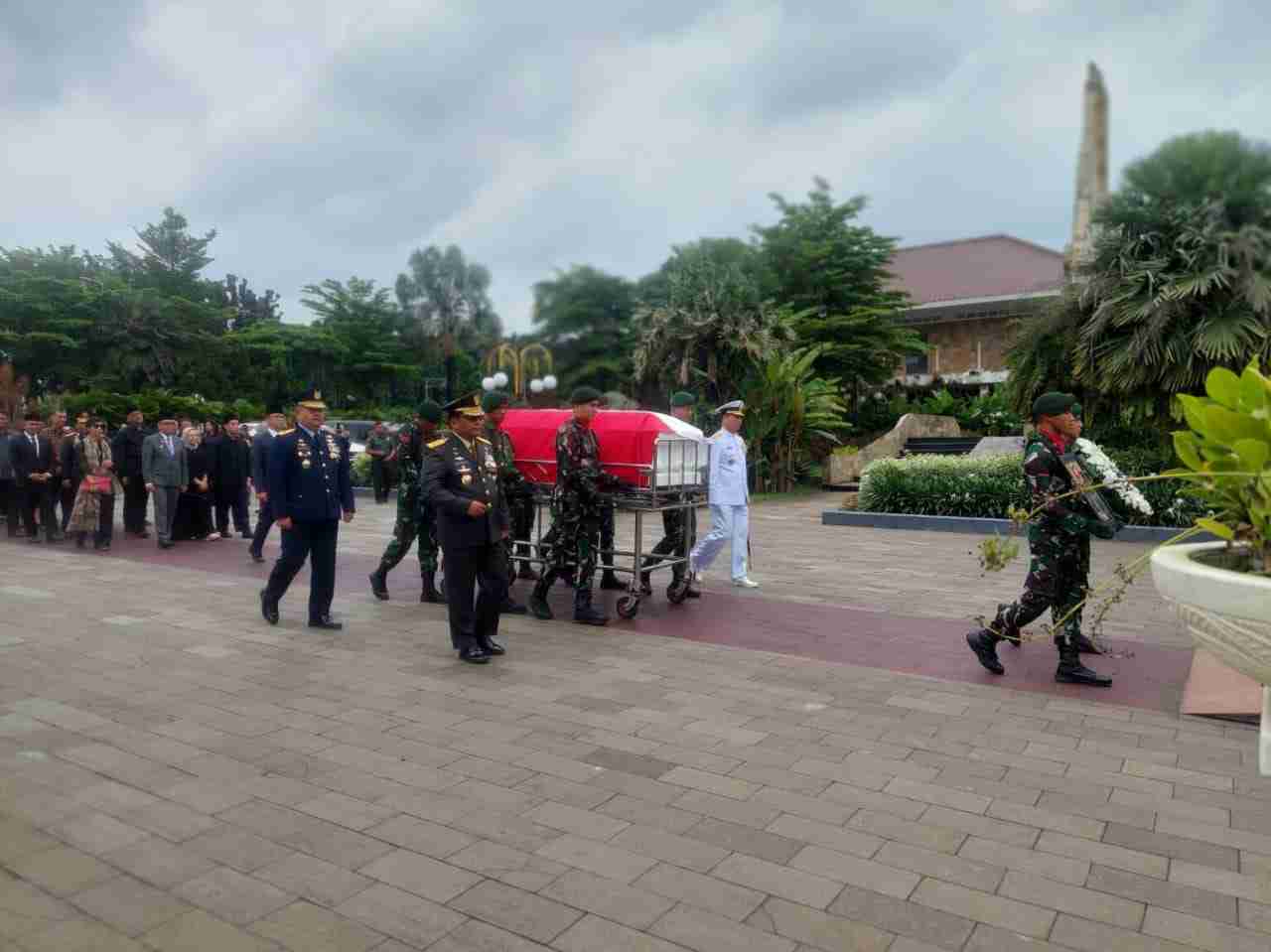 Dimakamkan Di TMP Kalibata, Letjen TNI (Purn) Agus Widjojo Meninggalkan Warisan Supremasi Sipil