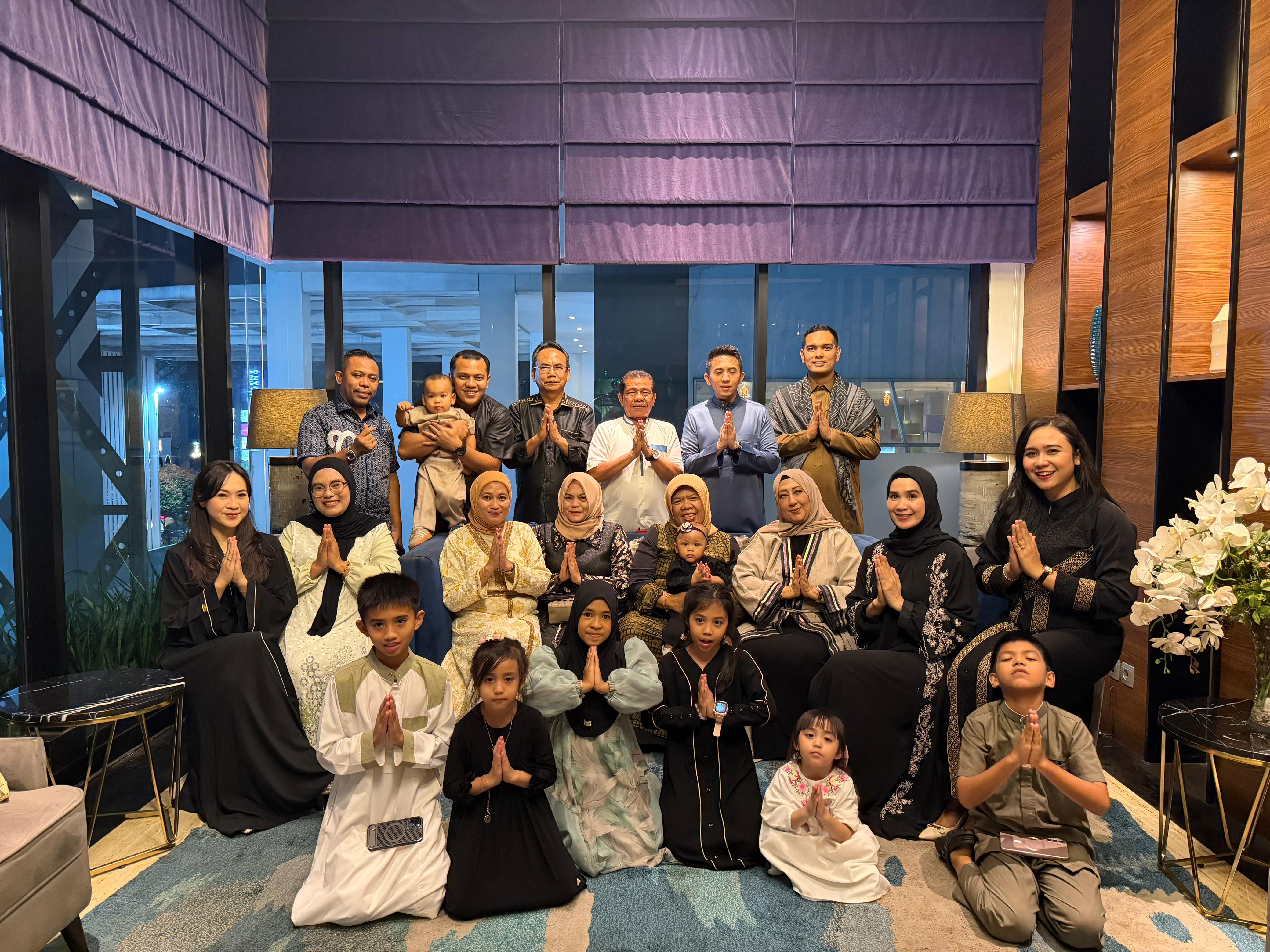 Ramadhan 2026: Lions Team dan Crazy Berbagi Kebersamaan Ramadhan 2026: Lions Team dan Crazy Berbagi Kebersamaan