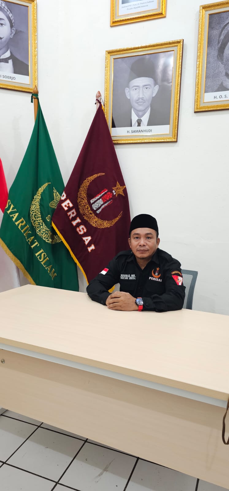 Sekjen PP Perisai Syarikat Islam Meminta kepada pemerintah indonesia dan negara negara muslim Untuk segera menetapkan Presiden Amerika Donald Trump dan Benjamin nyetanyahu sebagai trorris internasional. Sekjen PP Perisai Syarikat Islam Meminta kepada pemerintah indonesia dan negara negara muslim Untuk segera menetapkan Presiden Amerika Donald Trump dan Benjamin nyetanyahu sebagai trorris internasional.