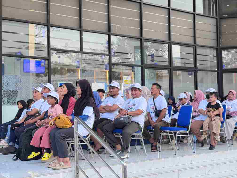 BRI Branch Office Bekasi B1erangkatkan 100 Pemudik, Hadirkan Perjalanan Nyaman Menuju Kampung Halaman
