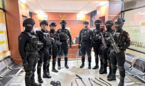 Brimob Metro Jaya Gagalkan Tawuran Remaja di Cikarang Utara, 2 Pelaku dan 7 Sajam Diamankan