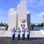 Danlanud Sultan Hasanuddin Hadiri Ziarah HUT Ke-80 TNI AU di TMP Panaikang