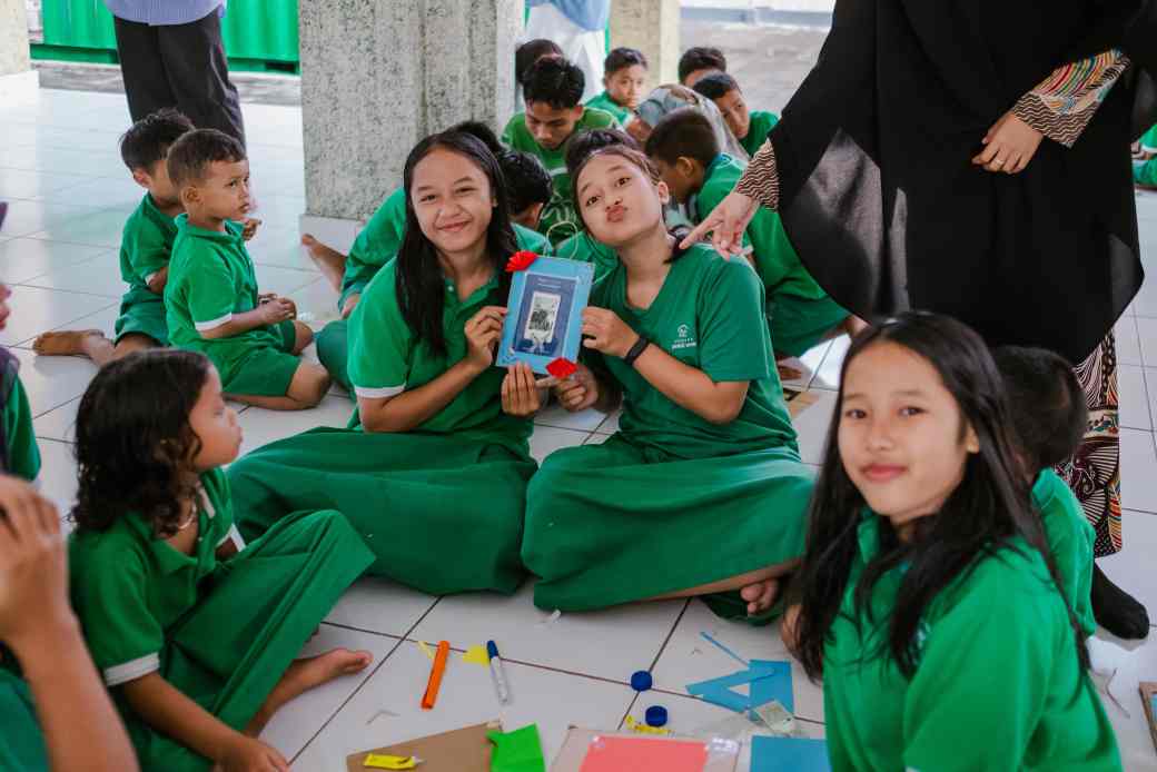 Lebih dari Sekadar Sepatu: TOMS Indonesia Edukasi Anak-Anak Tentang Lingkungan di Hari Bumi