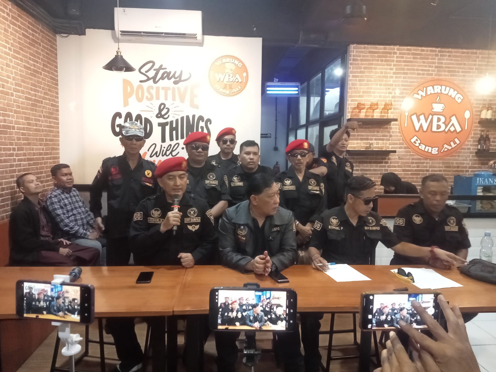 RAMPAS SETIA 08 BERDAULAT Prihatin Pernyataan Amien Rais Terhadap Teddy Indra Wijaya