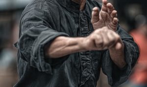 Di Balik Gemerlap Pelestarian Betawi: Saat Guru Silat Hidup dalam Keterbatasan Di Balik Gemerlap Pelestarian Betawi: Saat Guru Silat Hidup dalam Keterbatasan