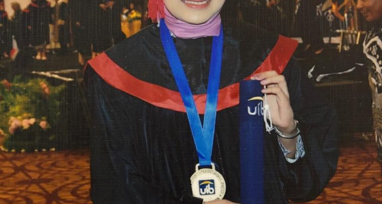 Hesty Dasopang, S.H. “Wanita Karier Yang Beralih Profesi Dari Pegawai BRI Hingga Advokat”