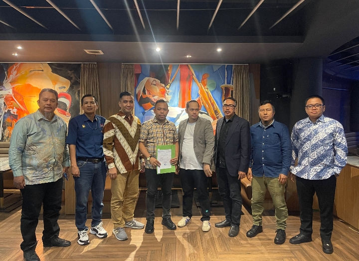 Sah! Boy Nanang Wahyudi, SH Terima Mandat Ketua BPD KAPMI Kalbar dari Ketum Muliansyah Abdurrahman
